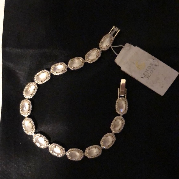 Kendra Scott Jewelry - Kendra Scott Ivory MOP 14K plated Bracelet